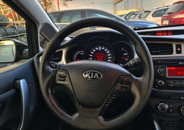 Kia Ceed cena 34499 przebieg: 61230, rok produkcji 2014 z Wasilków małe 781